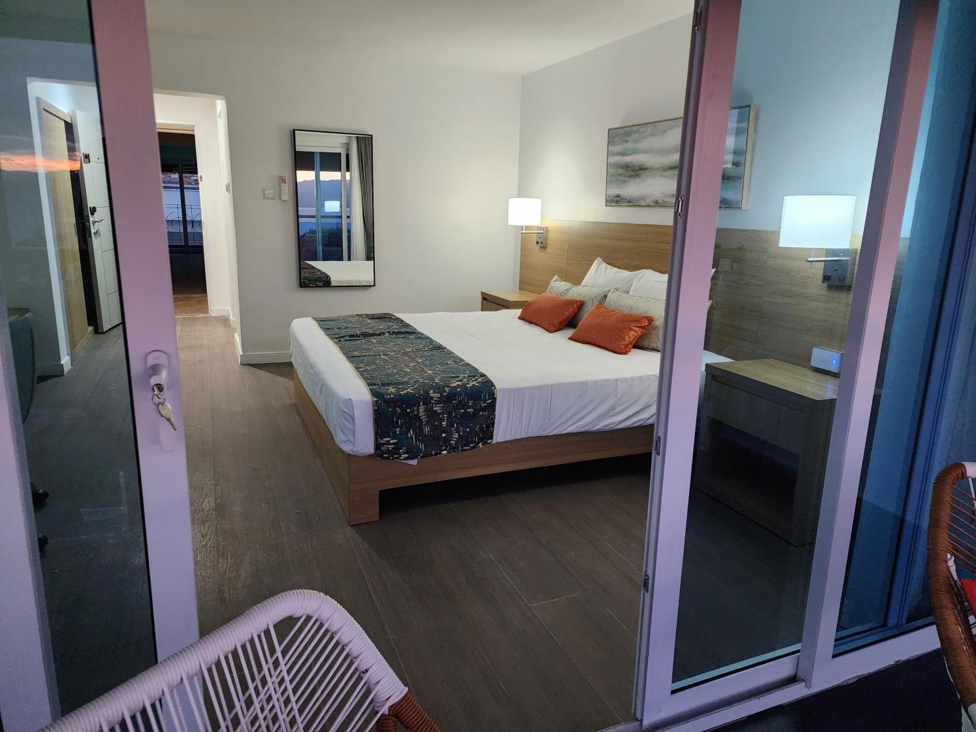 Hotel 39 Jamaica Montego Bay Zewnętrze zdjęcie